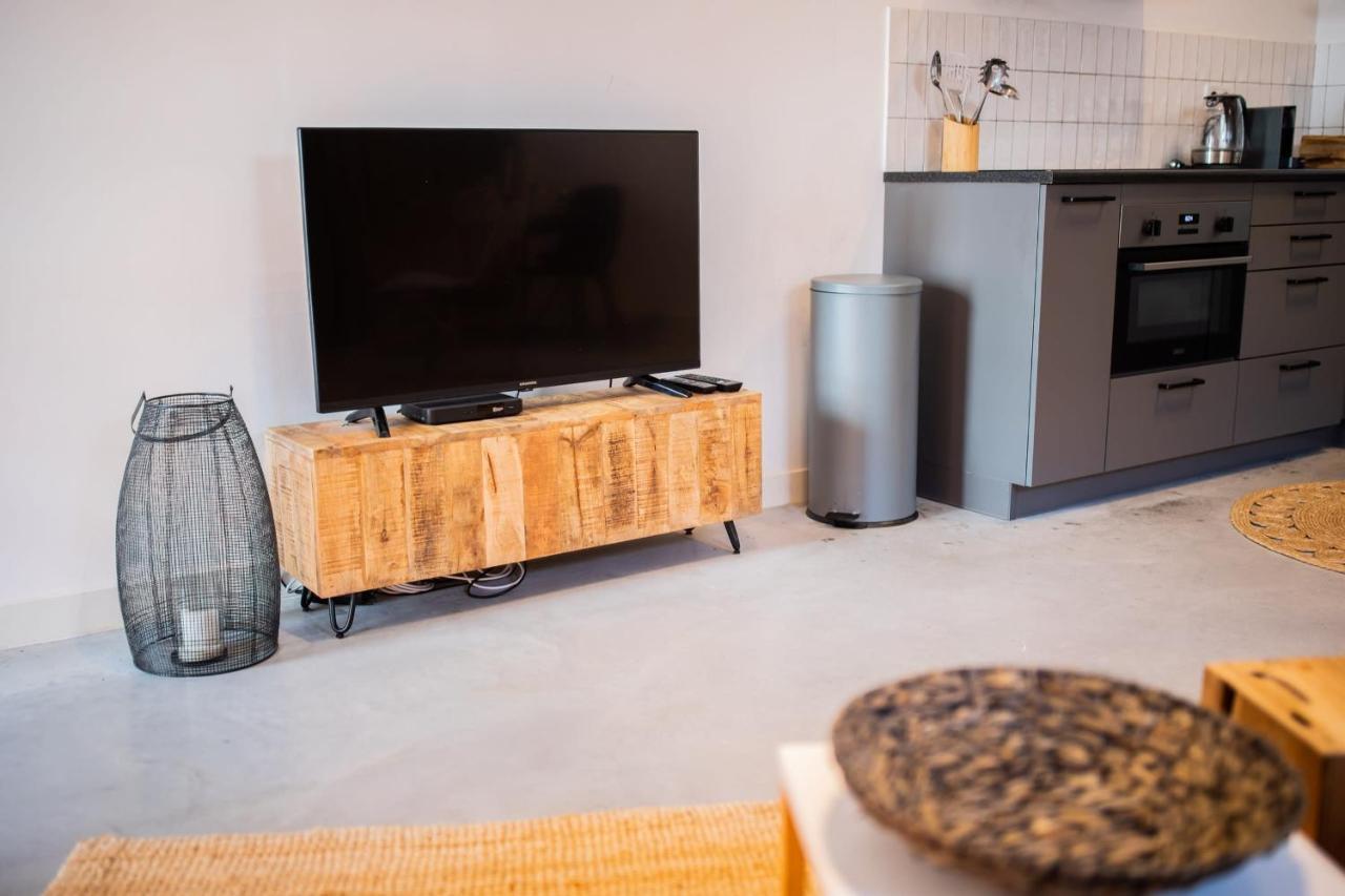 Tremendous 2-bedroom Serviced - 79 M2 *