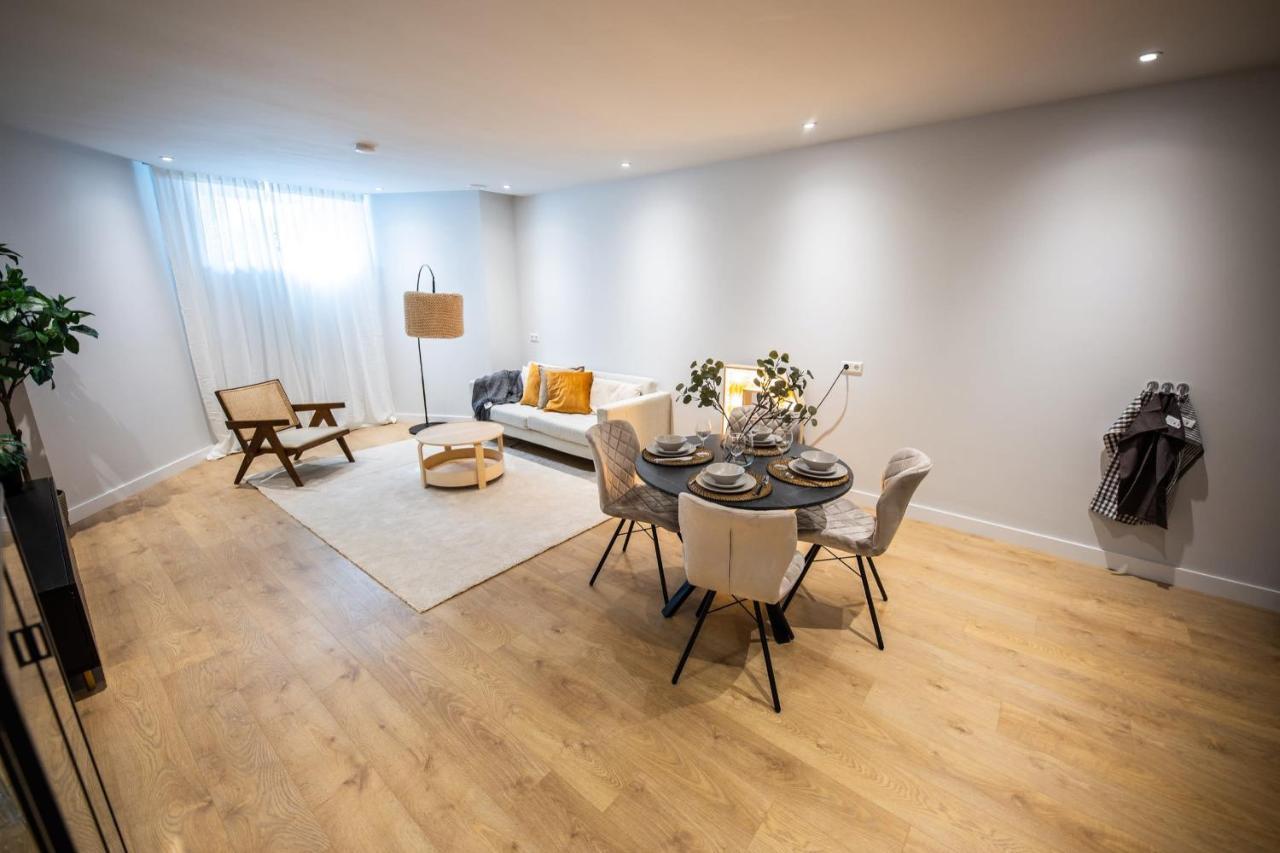 Distinct 2 Bedroom Serviced 84m2 -vp2d- * Rotterdam