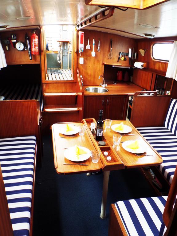Private Ship Center Botel *