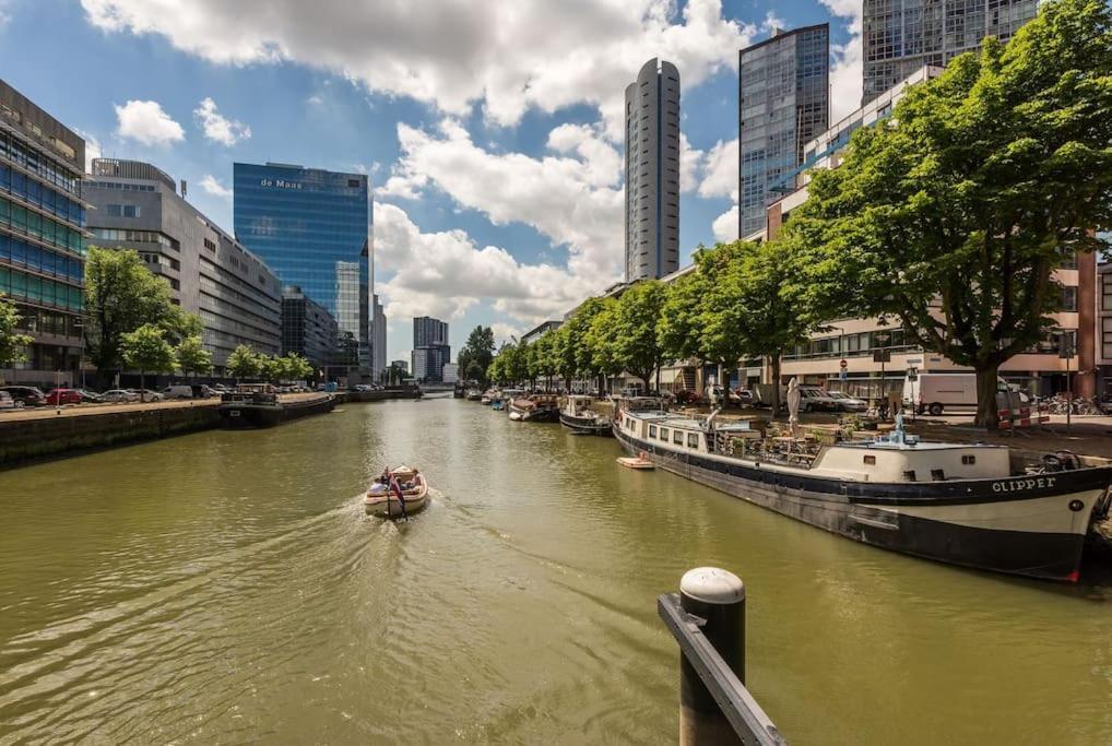 Stunning View Apt Free Parking Rotterdam