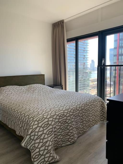 Stunning View Apt Free Parking Apartment *