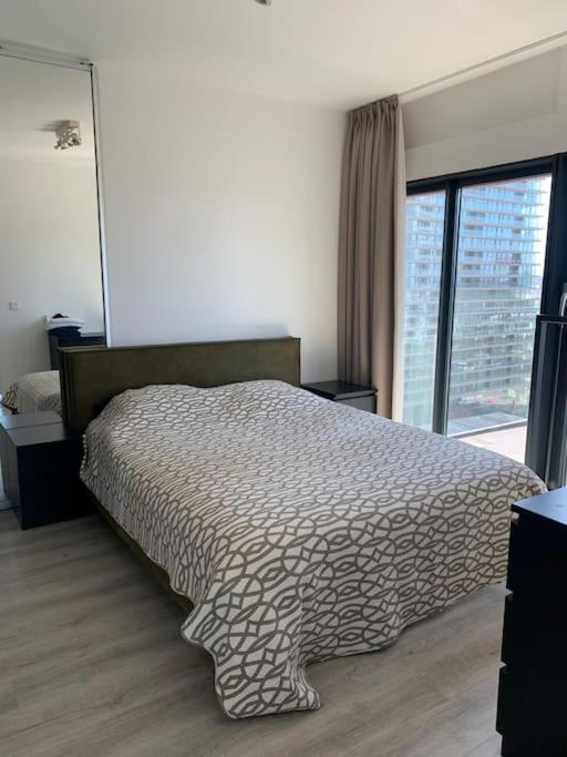 Stunning View Apt Free Parking *
