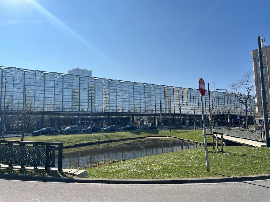 Rotterdam Inn