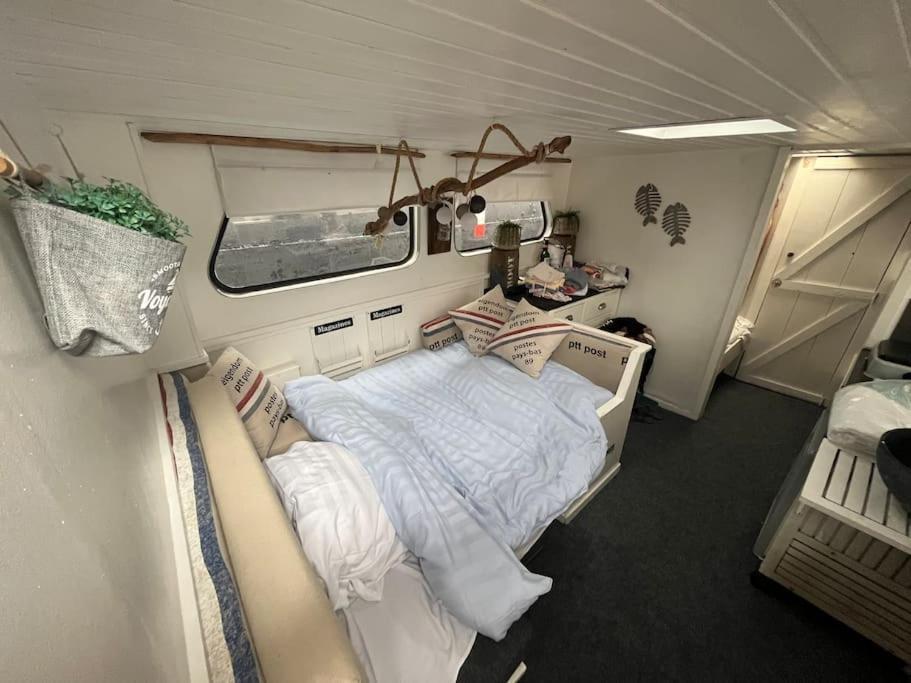 Classic Boat 4-6p Boco Living Marina * Rotterdam