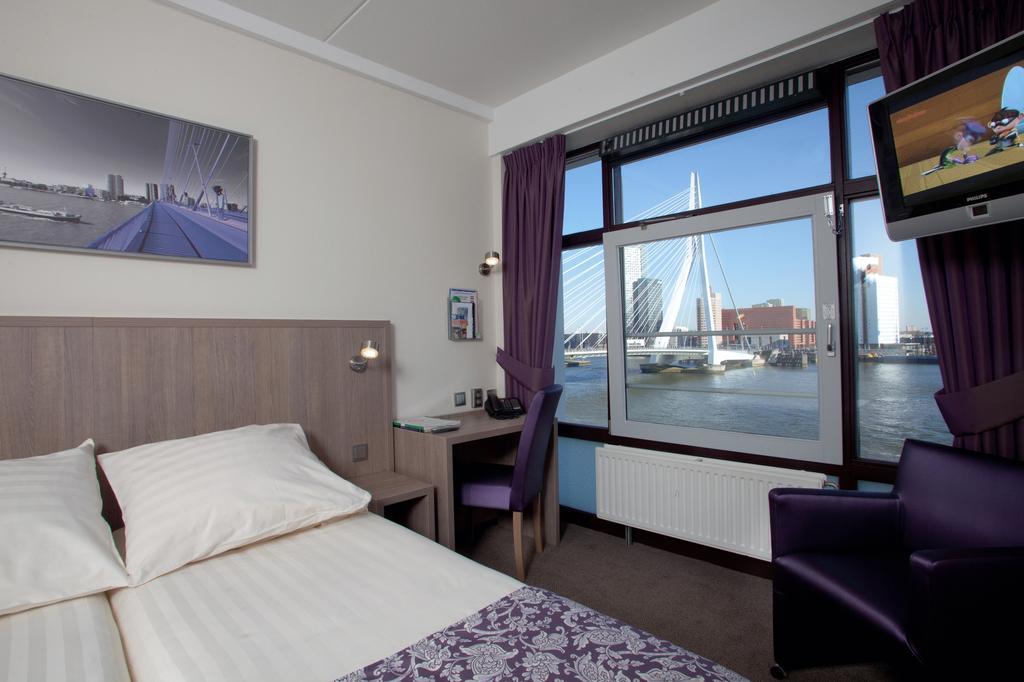 Hotel Maritime