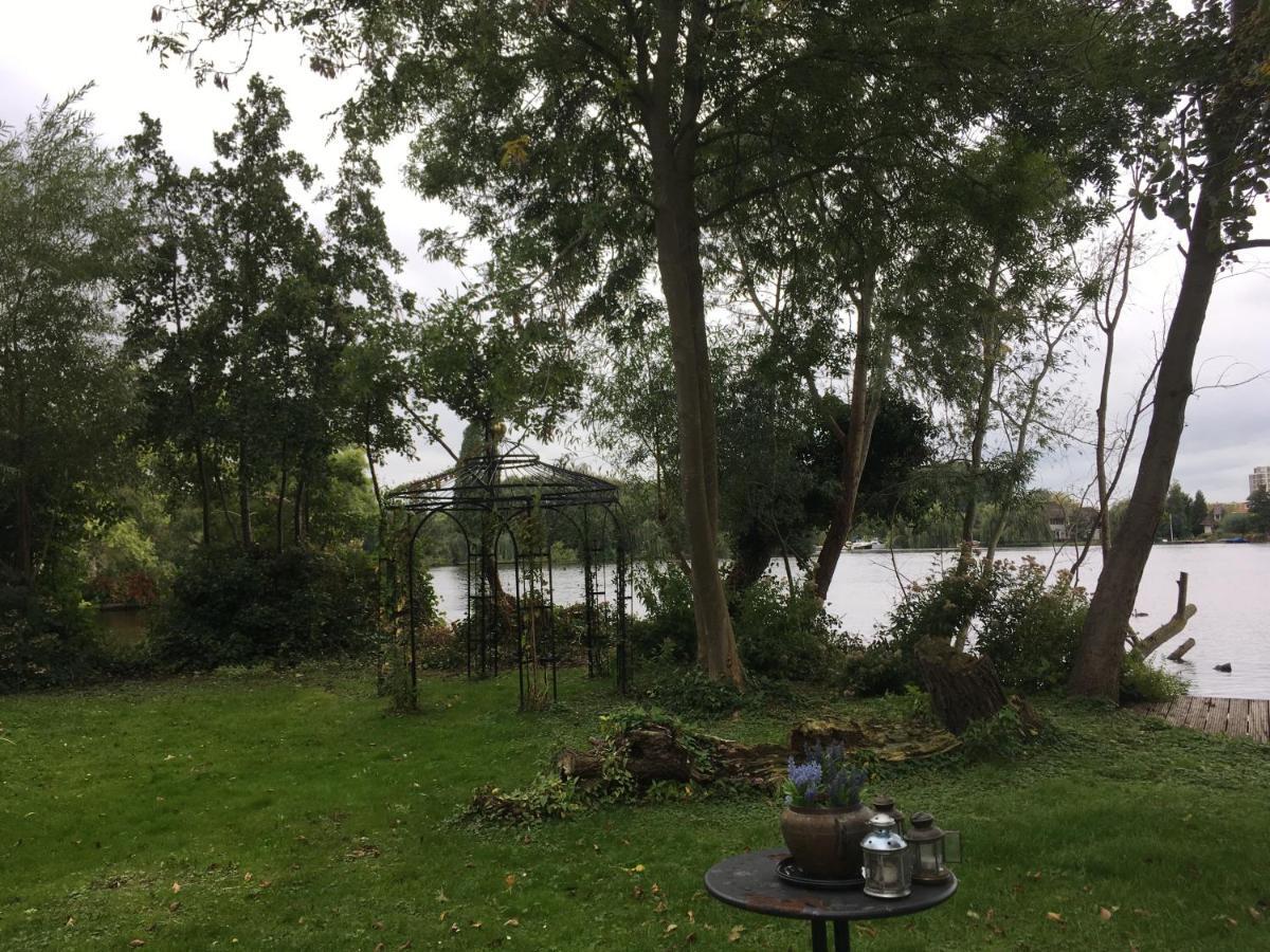 Huis In De Bergse Plas *
