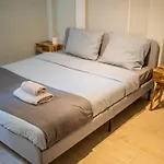 Tastefully 2 Bedroom Serviced Apartment 76M2 -Kb22-