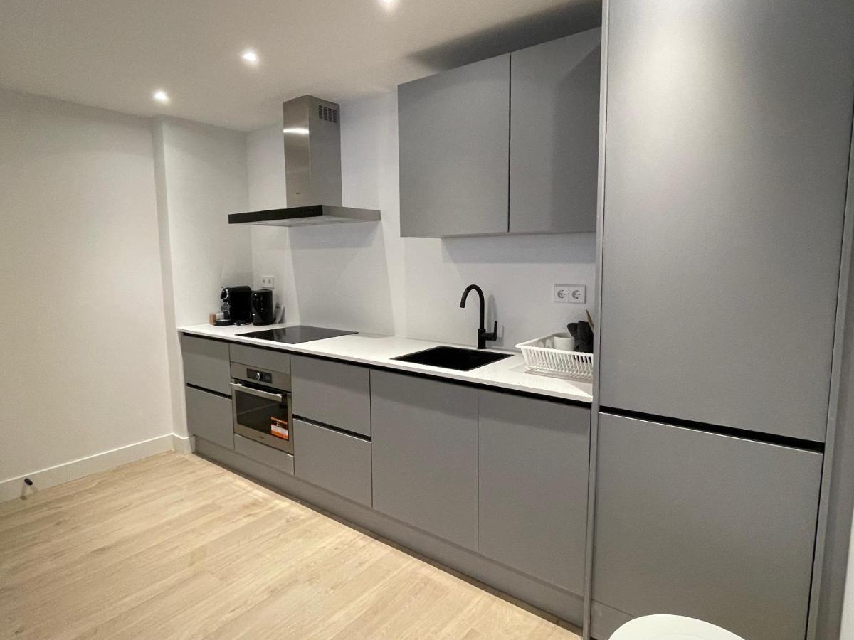 Awesome 1 Bedroom Serviced 54m2 -mnl A-