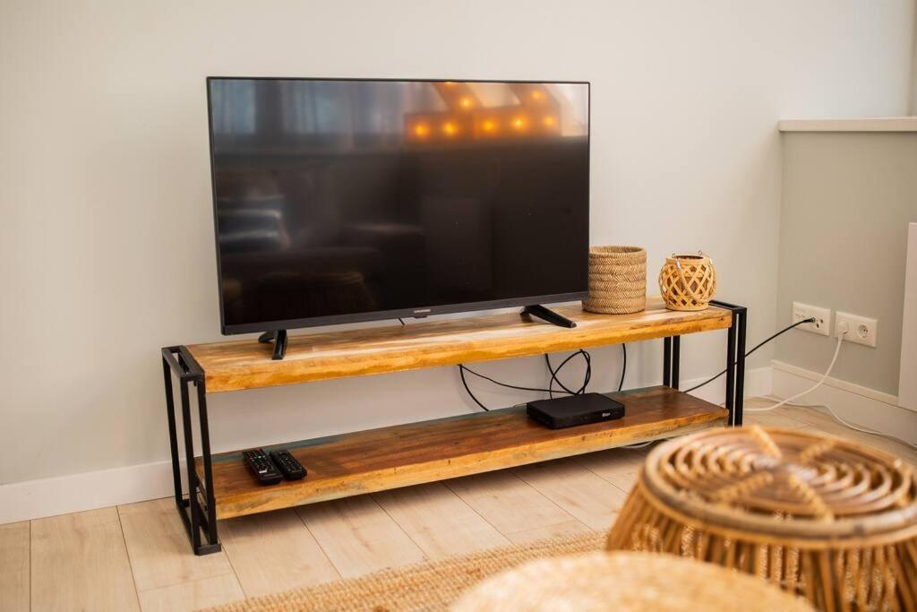 Tastefully 2 Bedroom Serviced 76m2 -kb22- Appartement *