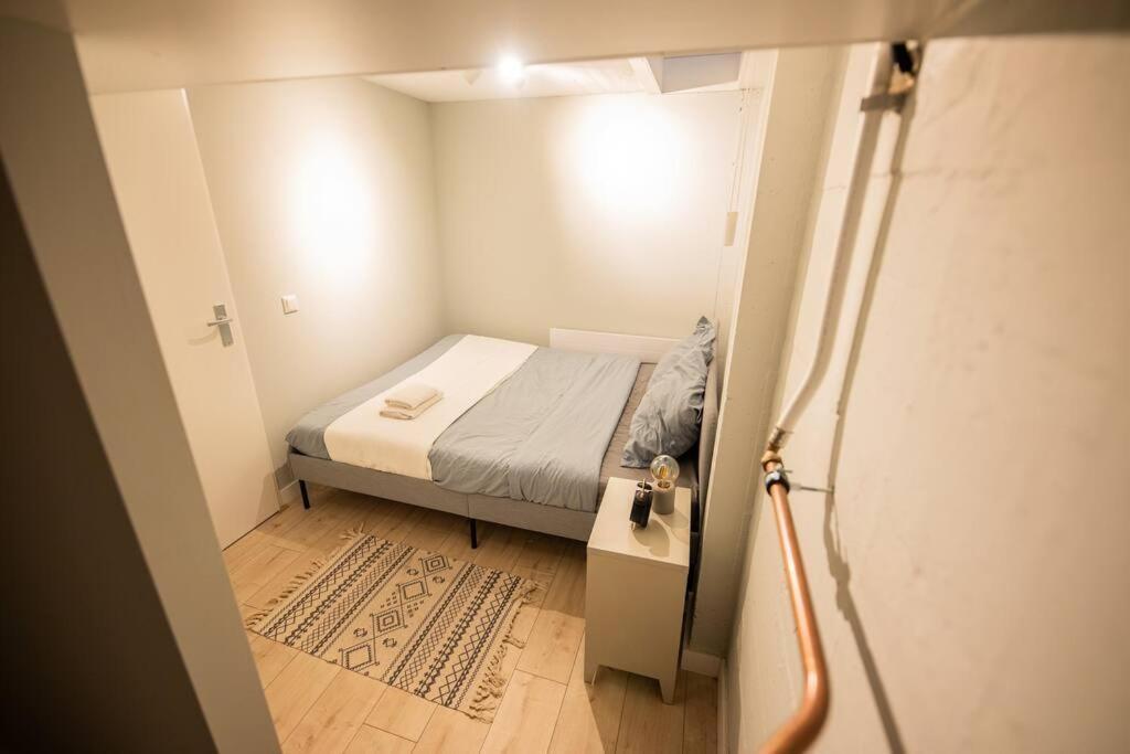 Tastefully 2 Bedroom Serviced 76m2 -kb22- Appartement *