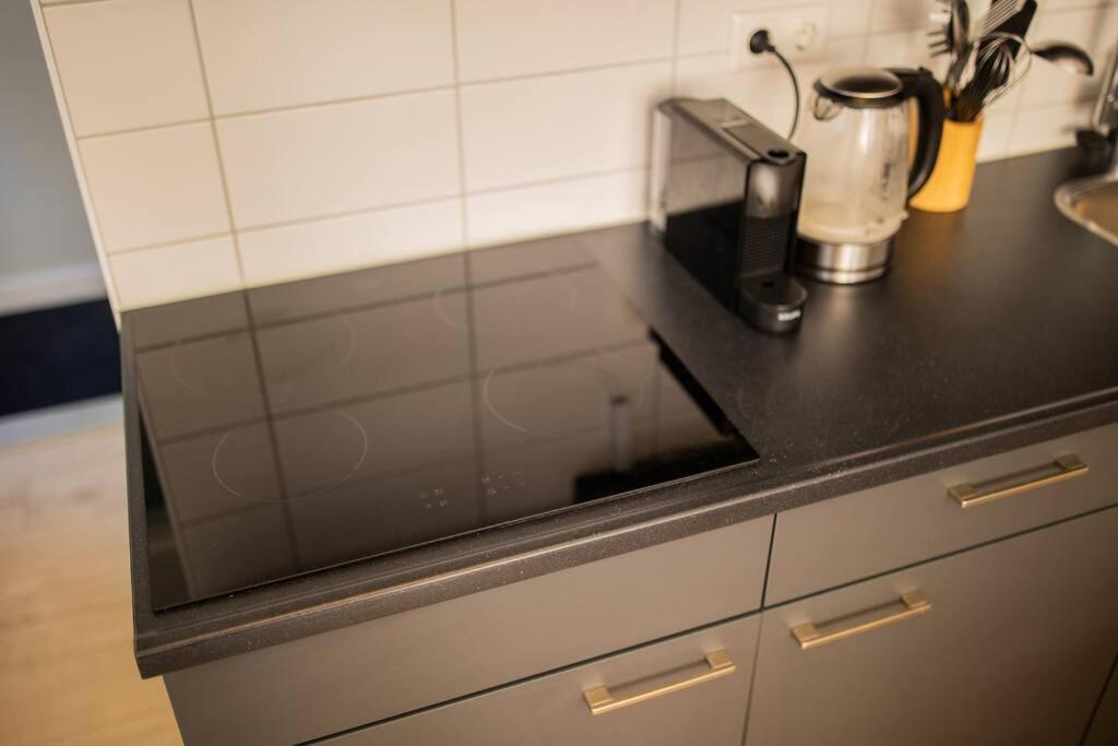 Tastefully 2 Bedroom Serviced 76m2 -kb22- *