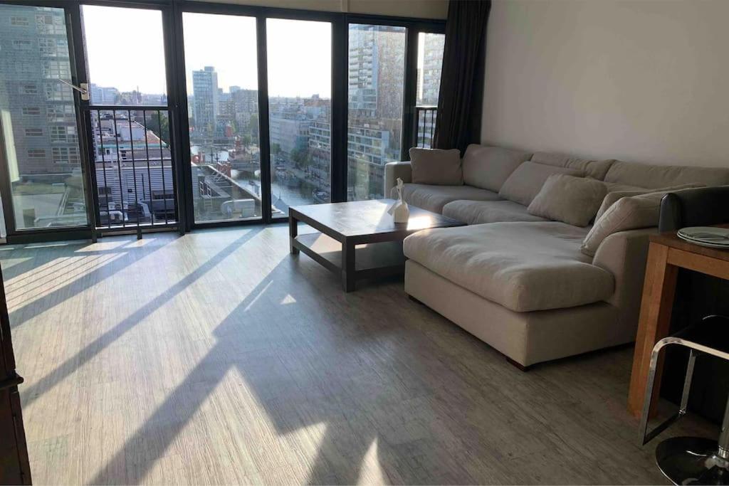 Long Term - Beautiful Center Free Parking Apartment Rotterdam